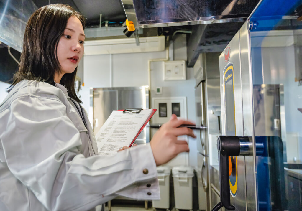 pixta_94025100_M pixta_94025100_M